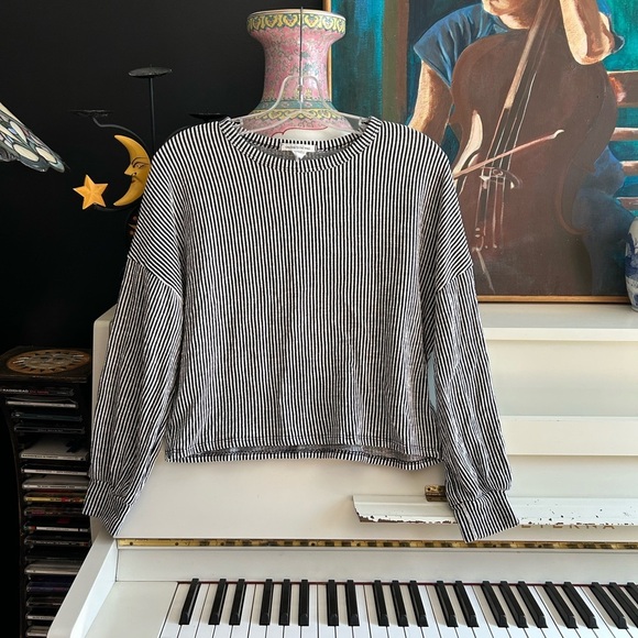 Caution To The Wind Black and White Striped Long Sleeve Crop Top - Picture 14 of 15